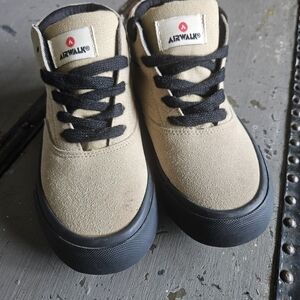 Airwalk Black and Tan Youth Sneakers